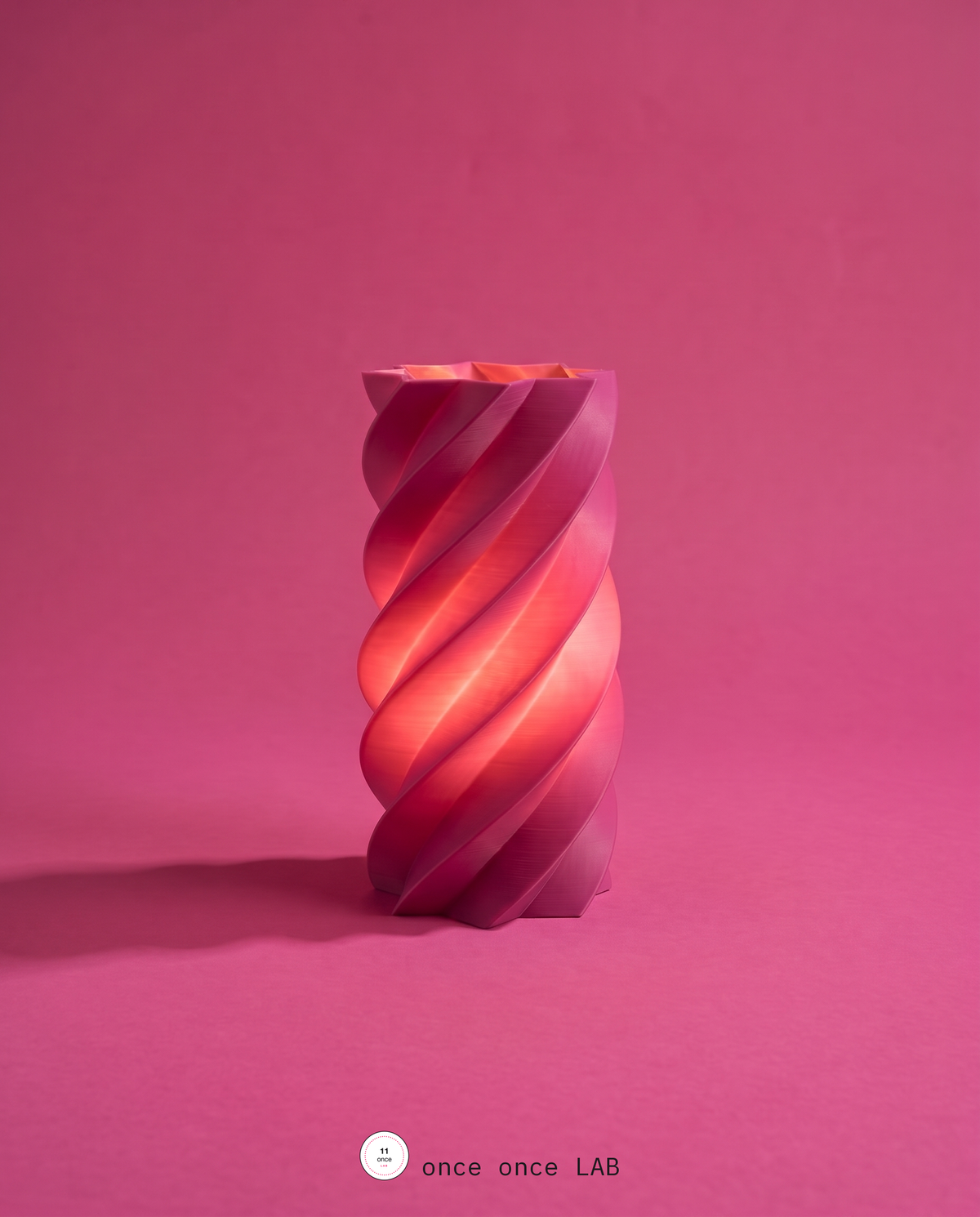 Lámpara de Mesa Escultural Espiral — Luz Cálida Ambiental (Rosa)