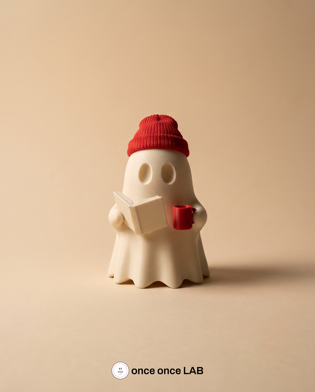 Fantasma Lector con Gorro — Figura Decorativa